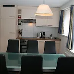 شقة فندقية Eiger - 3*