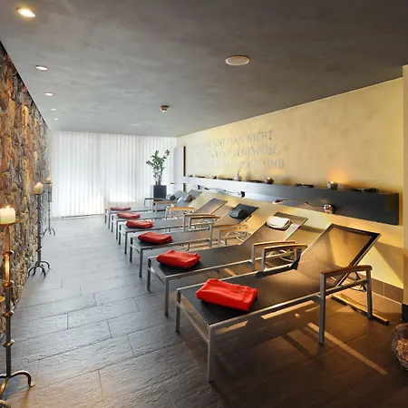Hotel apartamentowy Eiger -