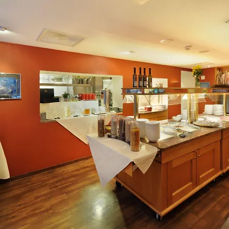 Eiger - Hotel apartamentowy 3*